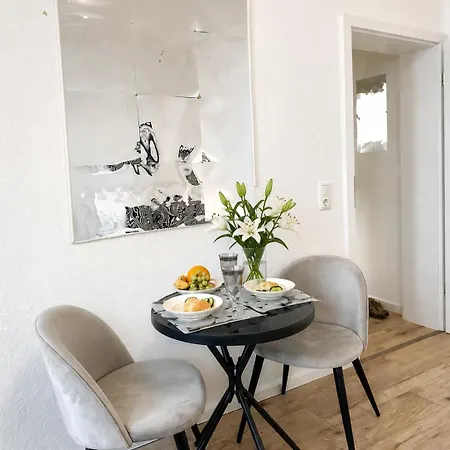 Luuma -zentrales Designer Studio- Highspeed Wlan-vollkueche-smart Tv Apartman *